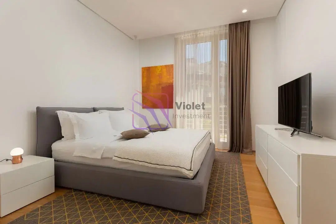 Cetvorosoban-penthaus-sa-terasom-Boreti-Budva-9 Četvorosoban stan 461 m² – Boreti, Budva — fotografija 10