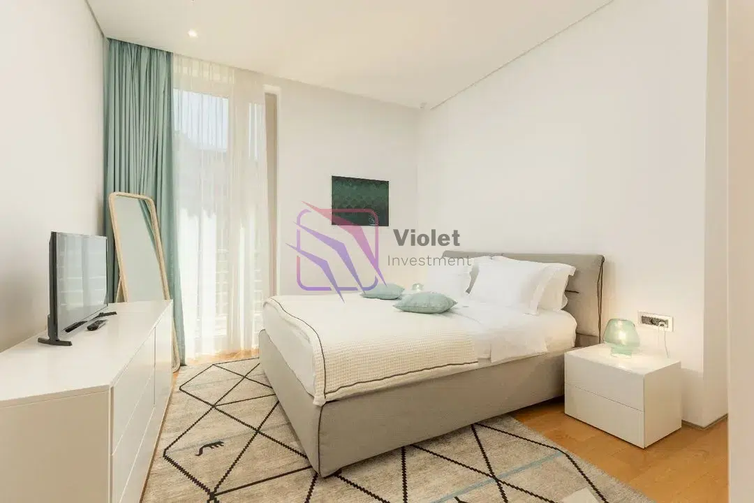 Cetvorosoban-penthaus-sa-terasom-Boreti-Budva-13 Četvorosoban stan 461 m² – Boreti, Budva — fotografija 14