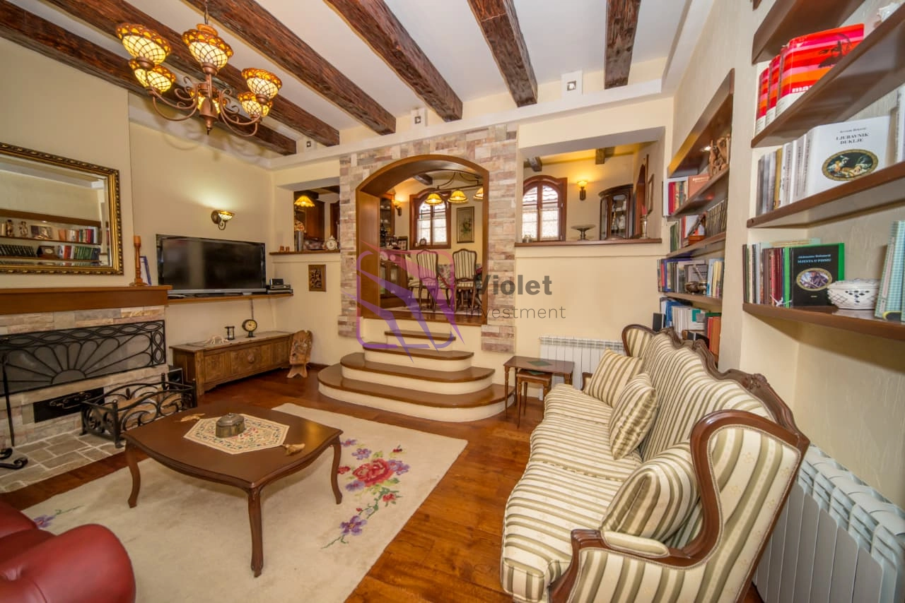 Cetverosobna-kuca-sa-dvoristem-na-Cetinju-5 Kuća 169 m² – Cetinje — fotografija 6