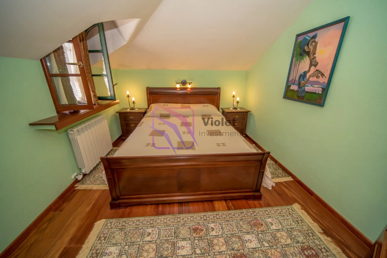 Cetverosobna-kuca-sa-dvoristem-na-Cetinju-14 Kuća 169 m² – Cetinje — fotografija 15