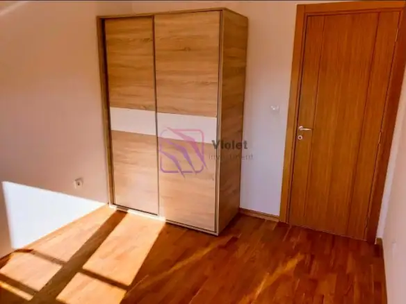 Dvosoban stan u Bloku 9, Podgorica — fotografija 6