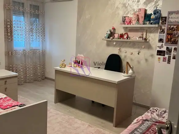 Izdavanje: Trosoban stan 100 m² – Stara Varoš, Podgorica — fotografija 3