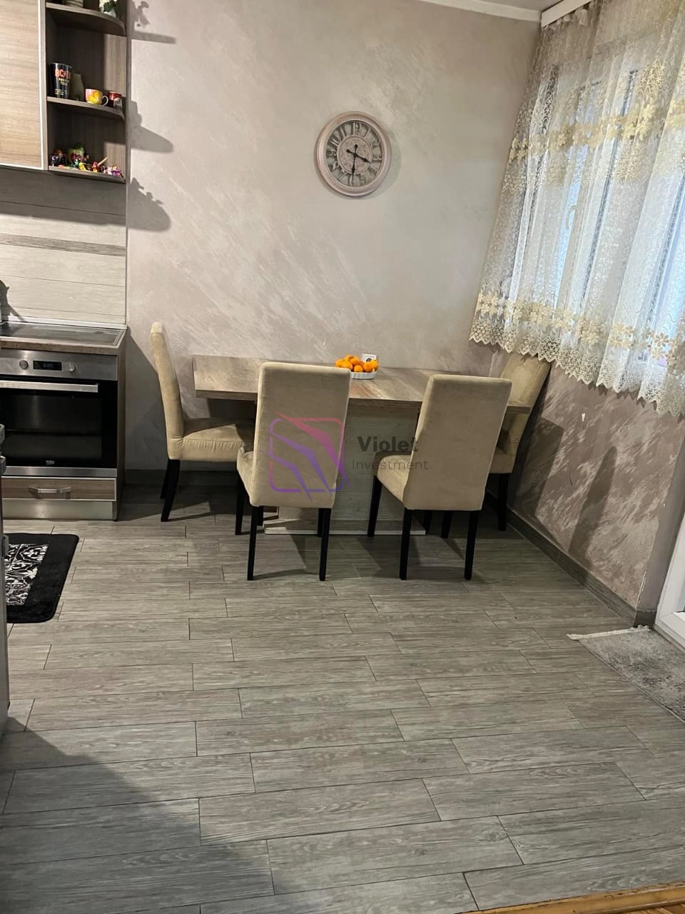 Trosoban-stan-u-Staroj-Varosi-Podgorica-4 Izdavanje: Trosoban stan 100 m² – Stara Varoš, Podgorica — fotografija 5