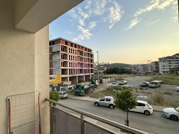 Namješten jednosoban stan u Ljuboviću, Podgorica — fotografija 2
