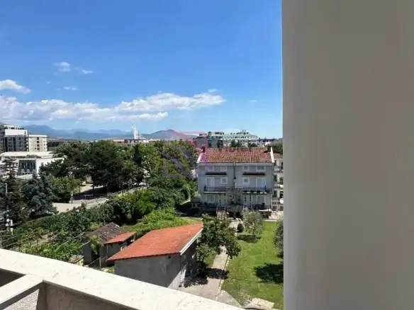 Izdavanje: Dvosoban stan 62 m² – Momišići, Podgorica — fotografija 2