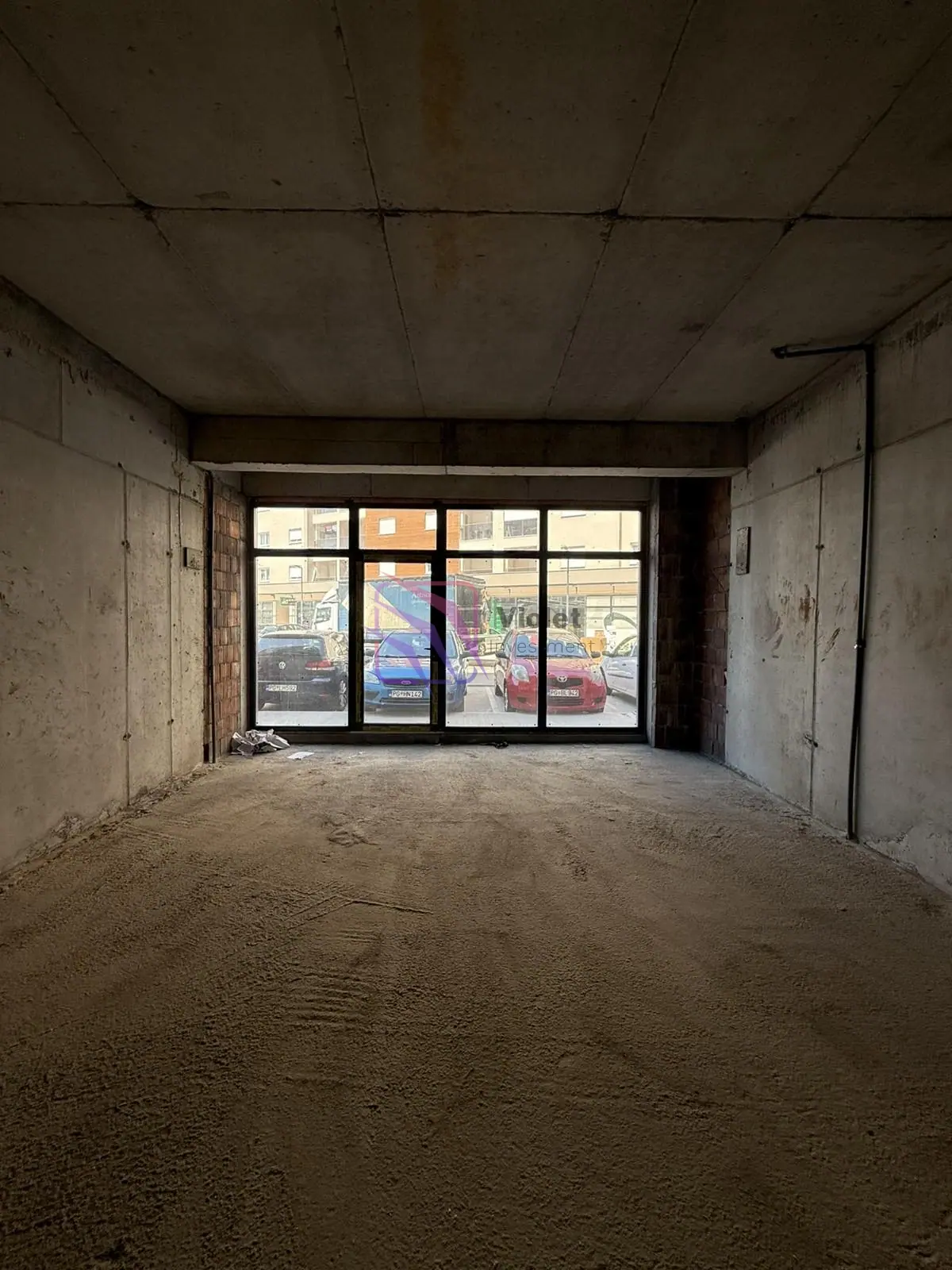 Poslovni prostor 100 m² – Stari aerodrom, Podgorica — fotografija 2