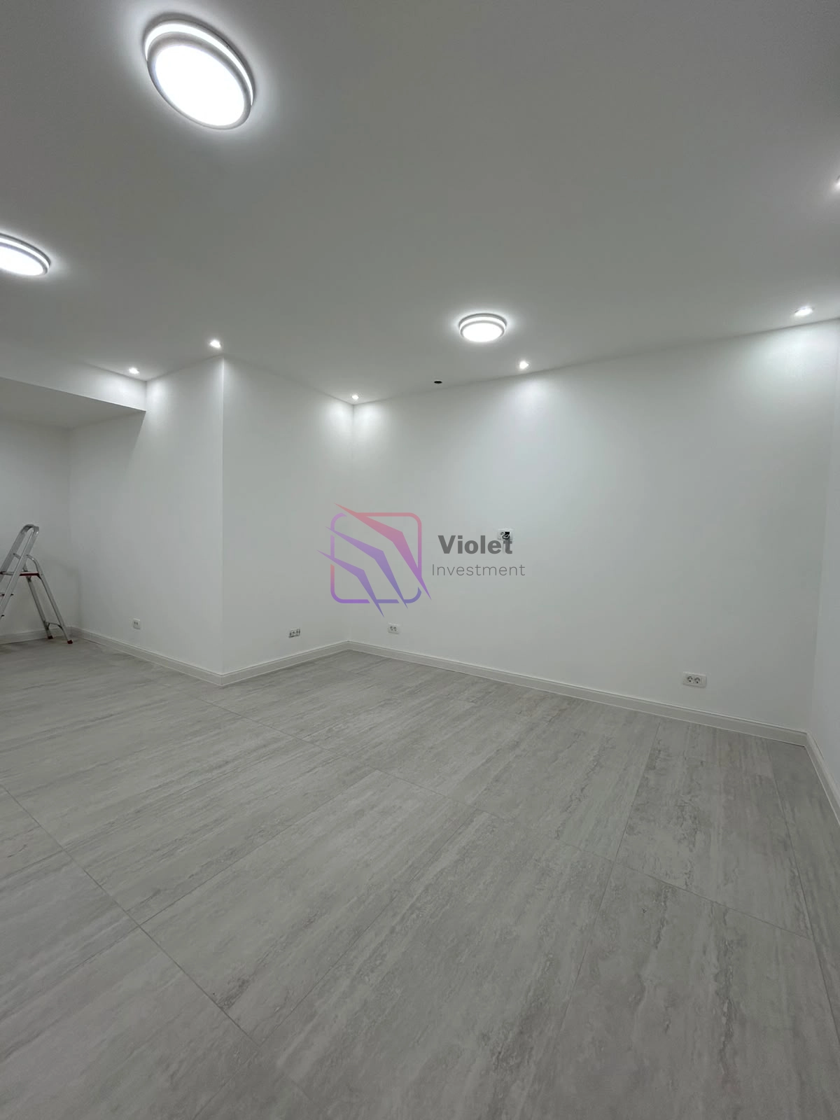Poslovni-prostor-na-dva-nivoa-Dalmatinska-Podgorica-7 Izdavanje: Poslovni prostor 100 m² – Dalmatinska, Podgorica — fotografija 8
