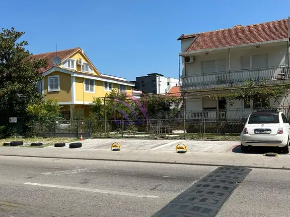 Izdavanje: Poslovni prostor 100 m² – Dalmatinska, Podgorica — fotografija 11