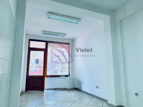 Poslovni prostor u prizemlju, Centar, Podgorica — fotografija 2