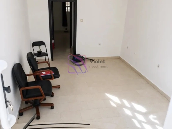Izdavanje: Poslovni prostor 70 m² – Centar, Podgorica — fotografija 2
