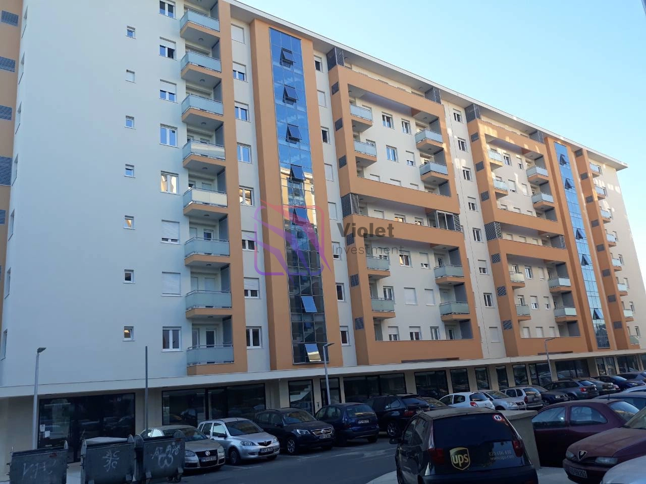 Garsonjera-27-m²-u-naselju-City-kej-Podgorica-7 Namještena garsonjera u naselju City kej, Podgorica — fotografija 8