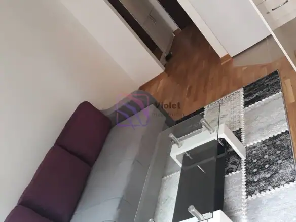 Namještena garsonjera u naselju City kej, Podgorica — fotografija 11