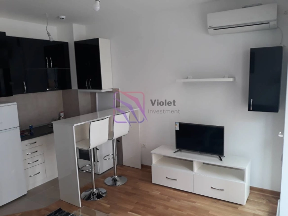Namještena garsonjera u naselju City kej, Podgorica — fotografija 13