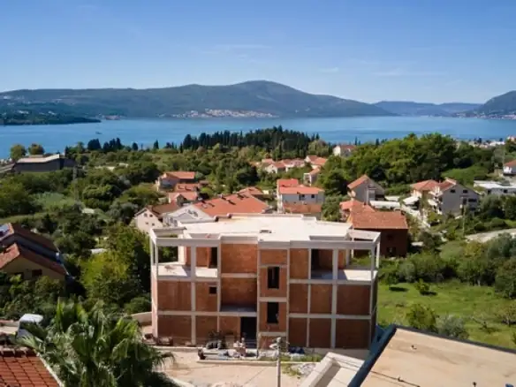 Garsonjera 28 m² – Mažina, Tivat — fotografija 2