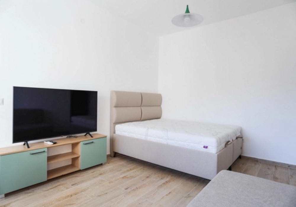 Garsonjera-u-Becicima-Budva-1 Garsonjera 27 m² – Bečići, Budva — fotografija 2