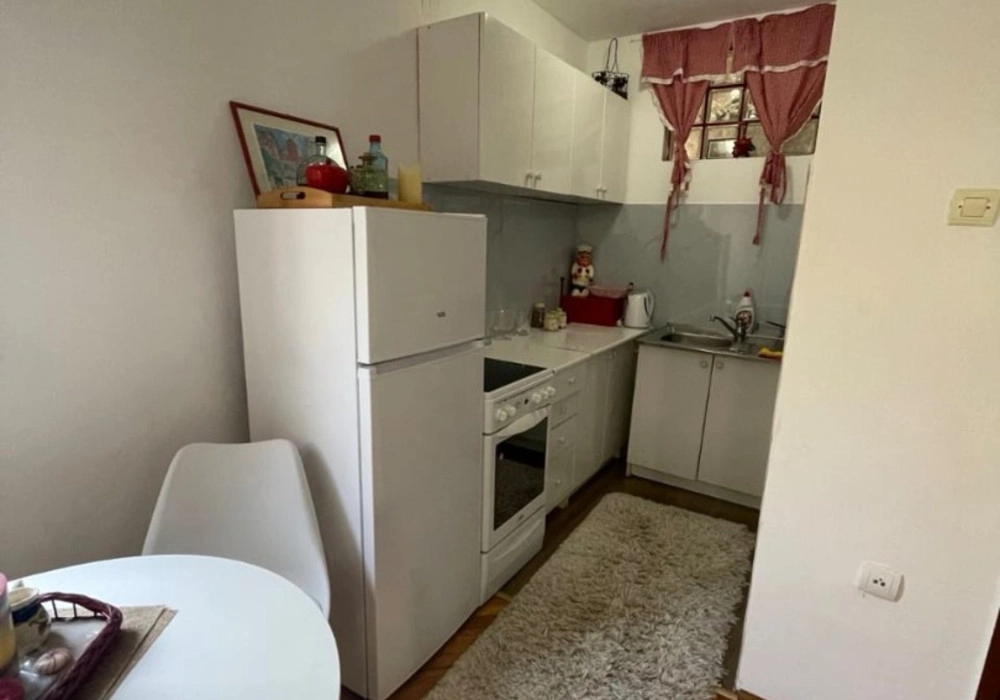 Jednosoban-stan-sa-terasom-u-Golubovini-Budva-6 Jednosoban stan 55 m² – Golubovina, Budva — fotografija 7