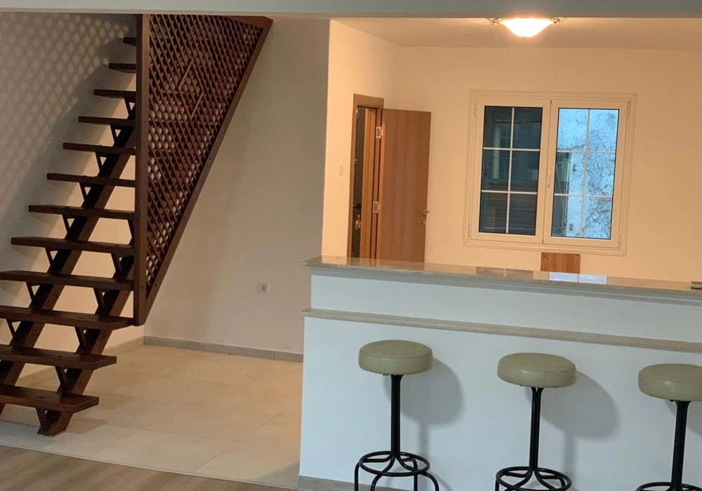 Dvospratna-kuca-sa-dvoristem-u-Staroj-Varosi-Podgorica-5 Kuća 30 m² – Podgorica — fotografija 6
