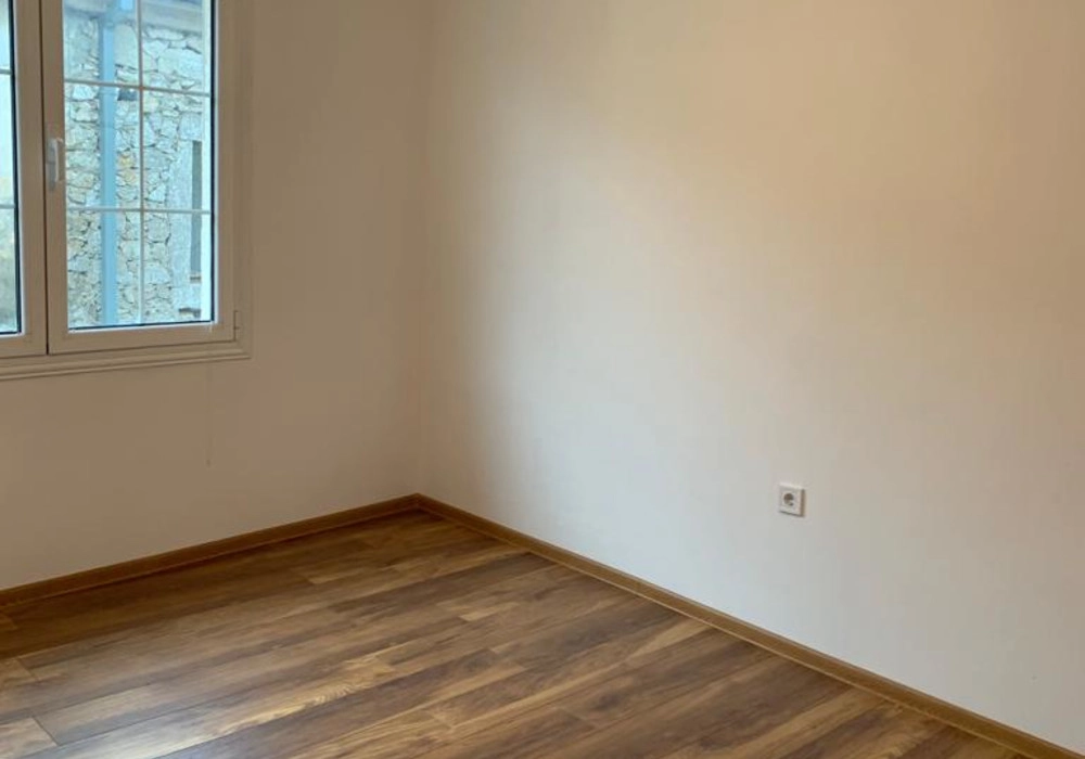 Dvospratna-kuca-sa-dvoristem-u-Staroj-Varosi-Podgorica-11 Kuća 30 m² – Podgorica — fotografija 12