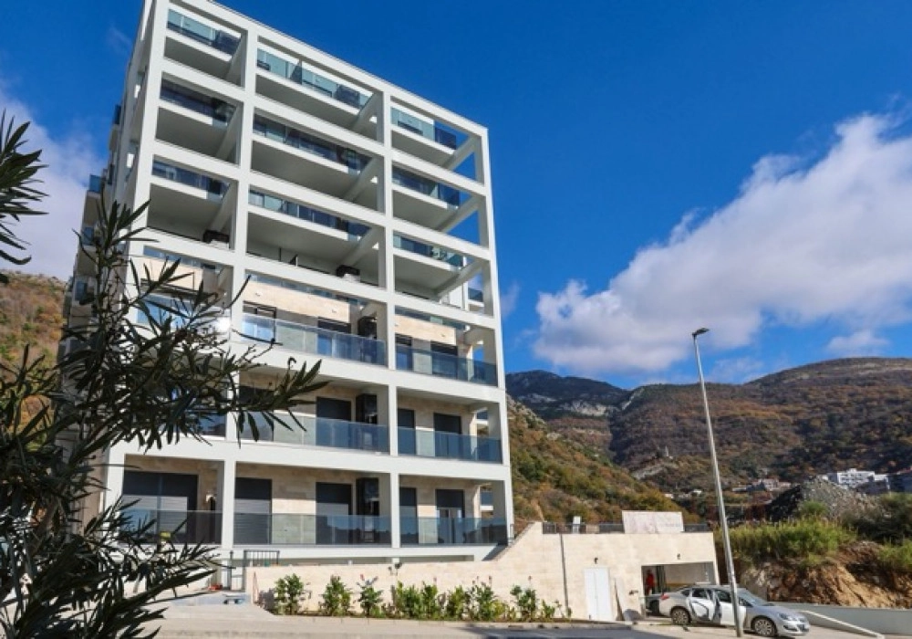 Garsonjera-40-m²-u-Becicima-Budva-2 Garsonjera 40 m² – Bečići, Budva — fotografija 3