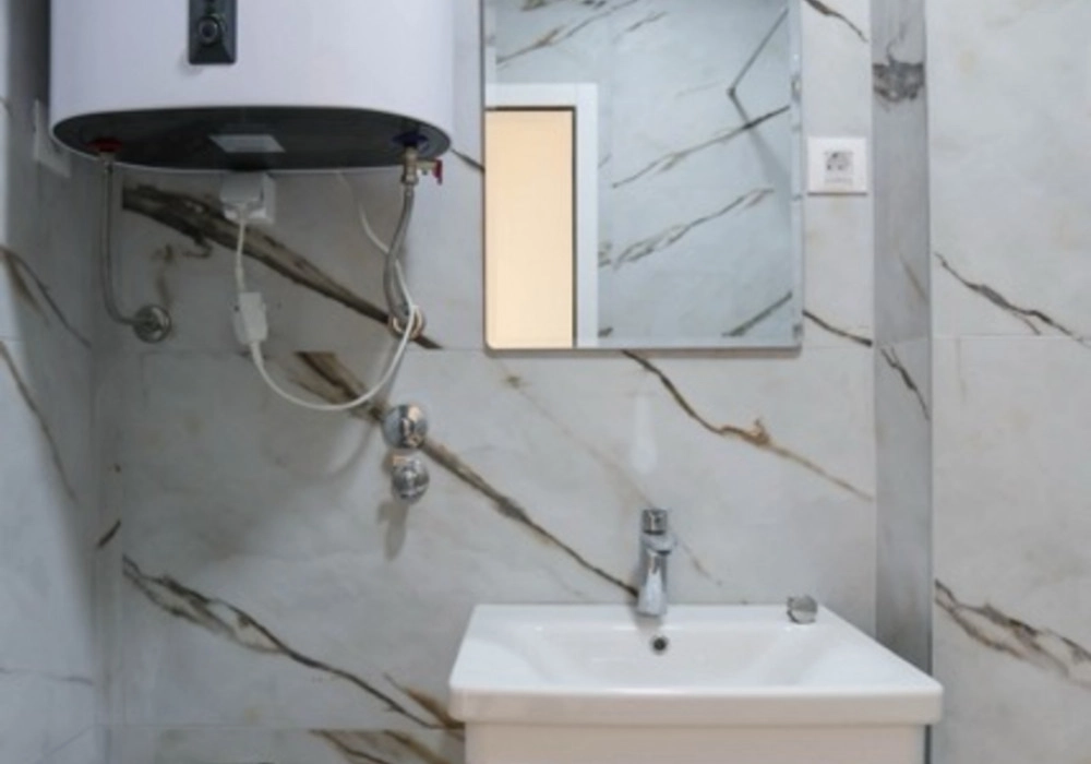 Garsonjera-40-m²-u-Becicima-Budva-8 Garsonjera 40 m² – Bečići, Budva — fotografija 9