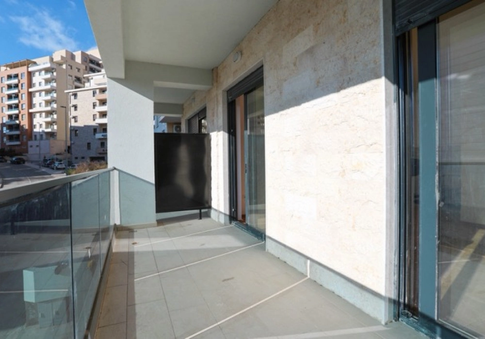 Garsonjera-40-m²-u-Becicima-Budva-11 Garsonjera 40 m² – Bečići, Budva — fotografija 12