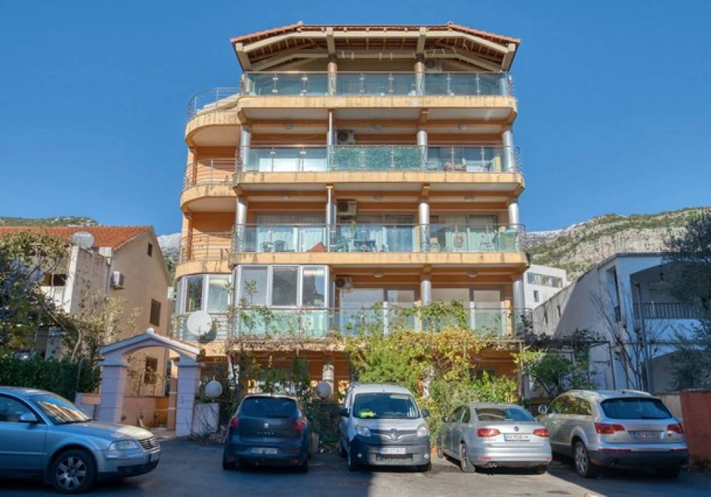 Dvosoban-stan-sa-terasom-u-Becicima-Budva Dvosoban stan u Bečićima