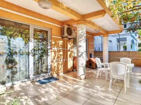 Dvosoban stan 91 m² – Bečići, Budva — fotografija 2
