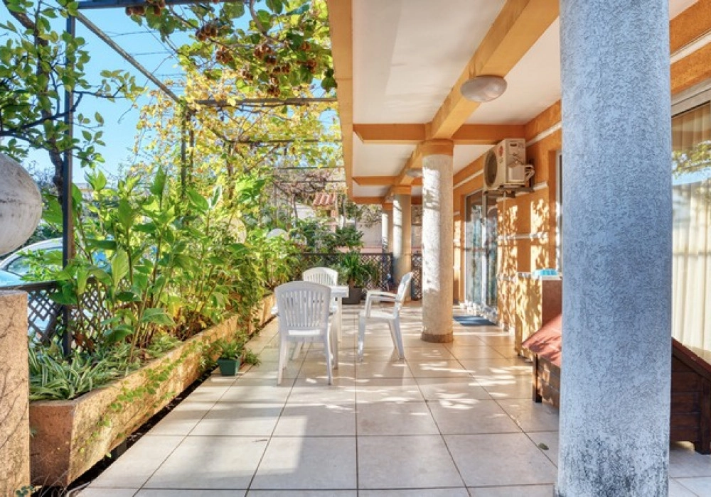 Dvosoban-stan-sa-terasom-u-Becicima-Budva-2 Dvosoban stan 91 m² – Bečići, Budva — fotografija 3