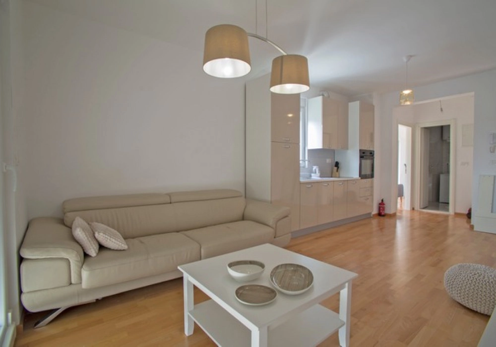 Jednosoban-stan-sa-bazenom-u-Mazini-Tivat-3 Jednosoban stan 43 m² – Mažina, Tivat — fotografija 4