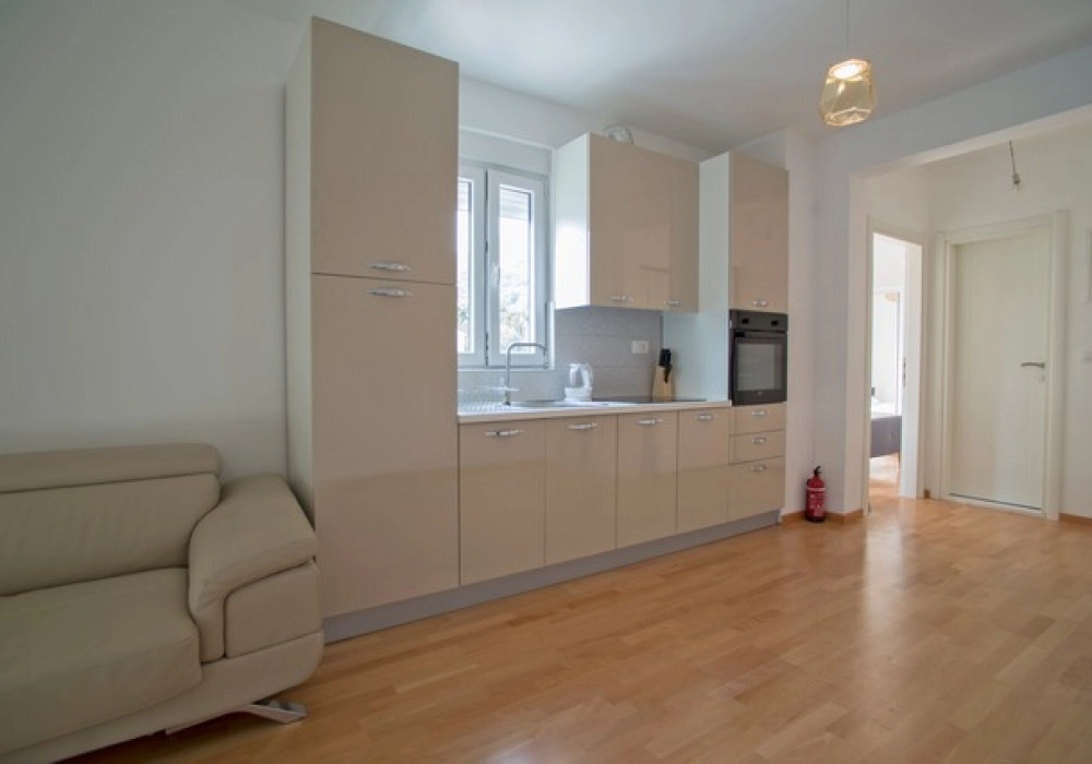 Jednosoban-stan-sa-bazenom-u-Mazini-Tivat-4 Jednosoban stan 43 m² – Mažina, Tivat — fotografija 5