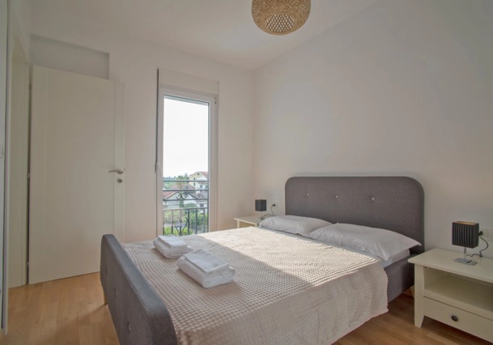 Jednosoban-stan-sa-bazenom-u-Mazini-Tivat-5 Jednosoban stan 43 m² – Mažina, Tivat — fotografija 6