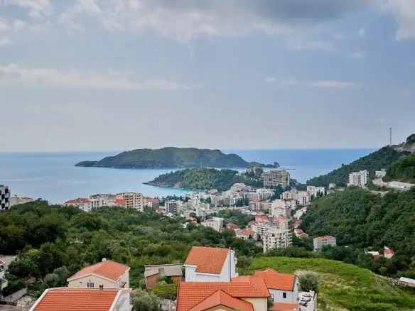 Dvosoban stan u Bečićima