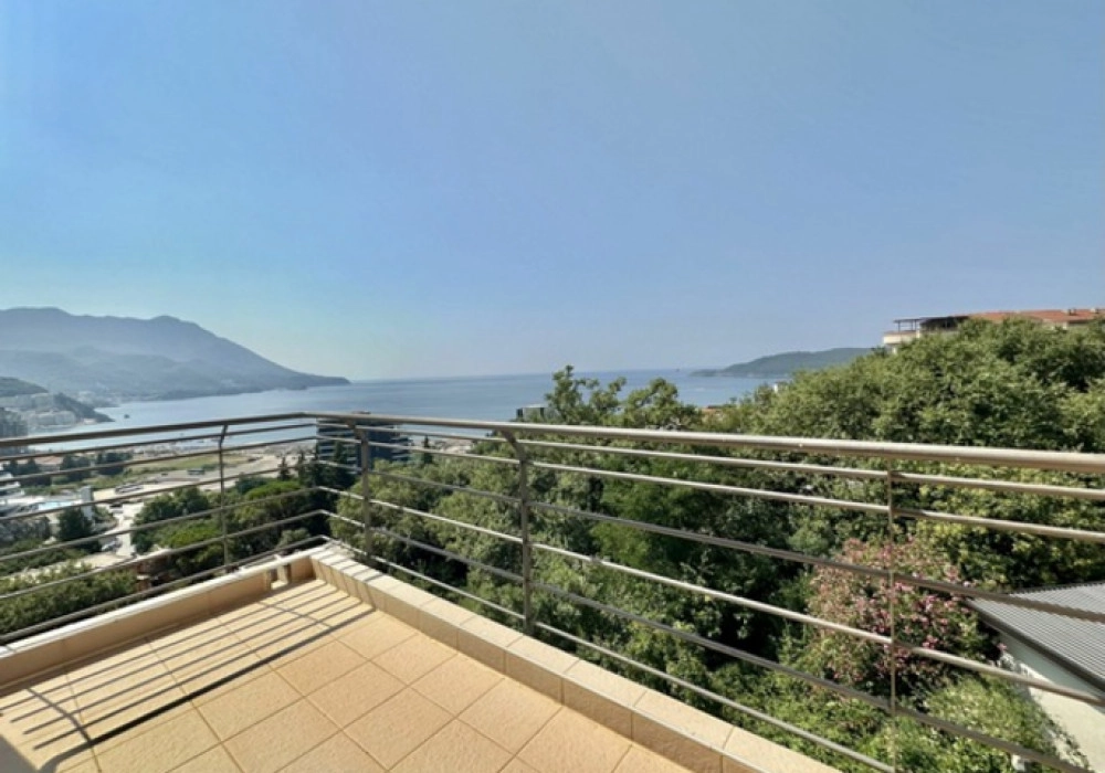 Dvosoban-stan-u-Becicima-Budva-1 Dvosoban stan 80 m² – Bečići, Budva — fotografija 2