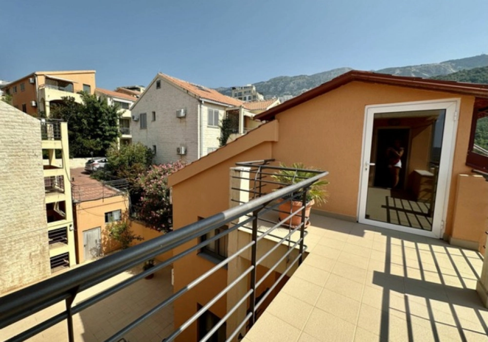 Dvosoban-stan-u-Becicima-Budva-8 Dvosoban stan 80 m² – Bečići, Budva — fotografija 9
