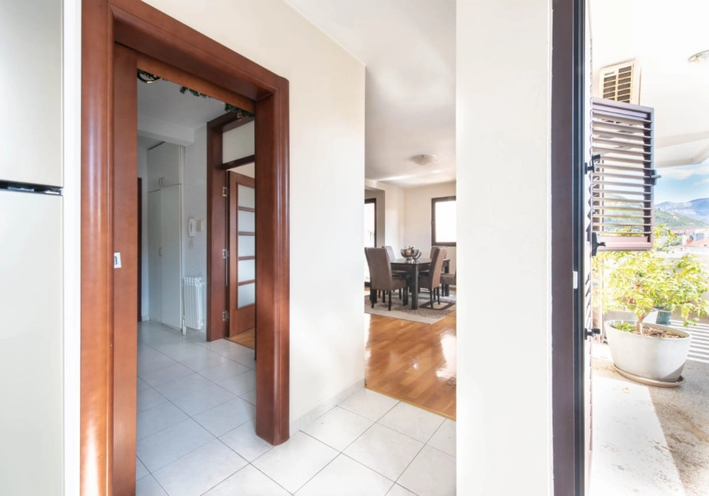Trosoban-stan-u-Rozinu-Budva-6 Trosoban stan 120 m² – Rozino, Budva — fotografija 7