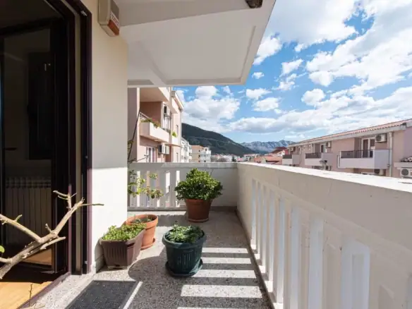 Trosoban stan 120 m² – Rozino, Budva — fotografija 10