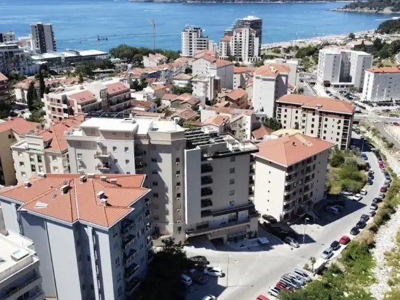 Dvosoban stan sa pogledom na more