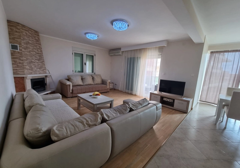 Dvosoban-stan-sa-terasom-u-Becicima-Budva-10 Dvosoban stan 94 m² – Bečići, Budva — fotografija 11
