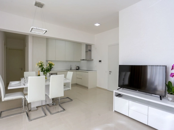 Dvosoban stan 74 m² – Bečići, Budva — fotografija 6
