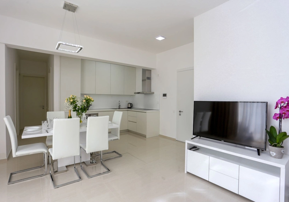 Dvosoban-stan-sa-terasom-u-Becicima-Budva-5 Dvosoban stan 74 m² – Bečići, Budva — fotografija 6