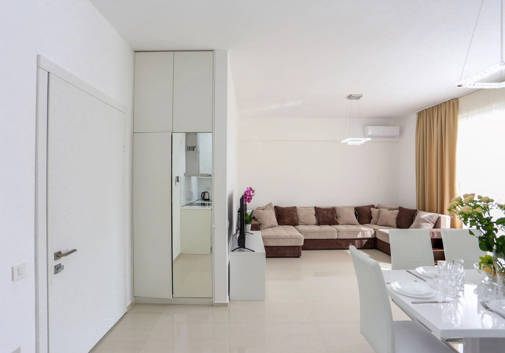Dvosoban-stan-sa-terasom-u-Becicima-Budva-13 Dvosoban stan 74 m² – Bečići, Budva — fotografija 14
