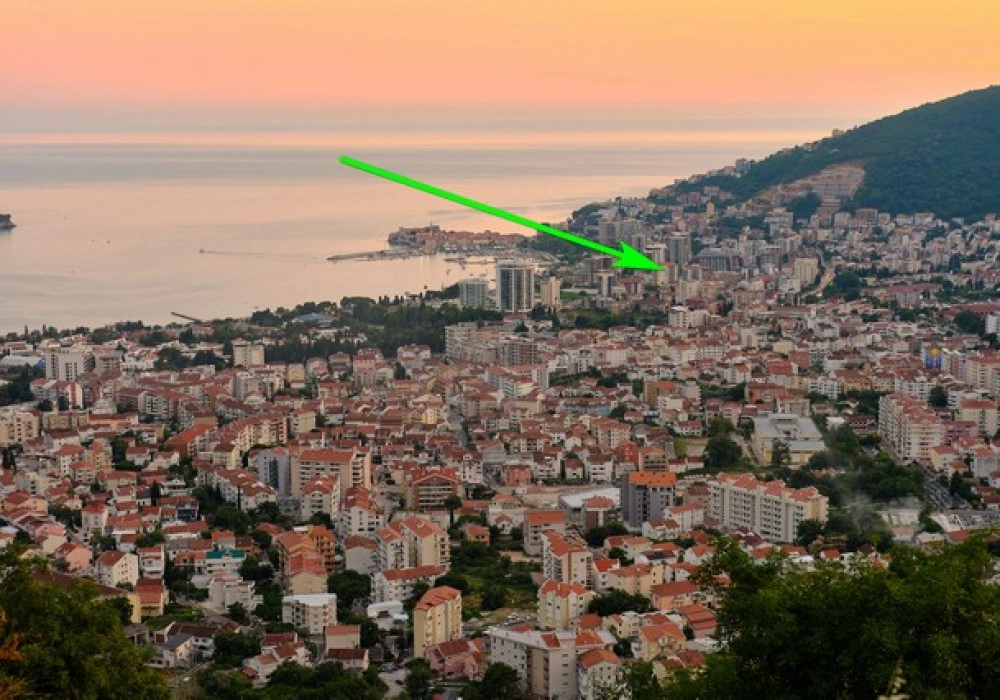 Cetvorosoban-stan-u-centru-Budve Četvorosoban stan sa pogledom na more u centru Budve