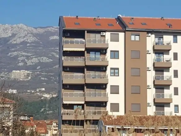 Četvorosoban stan 87 m² – Budva — fotografija 2