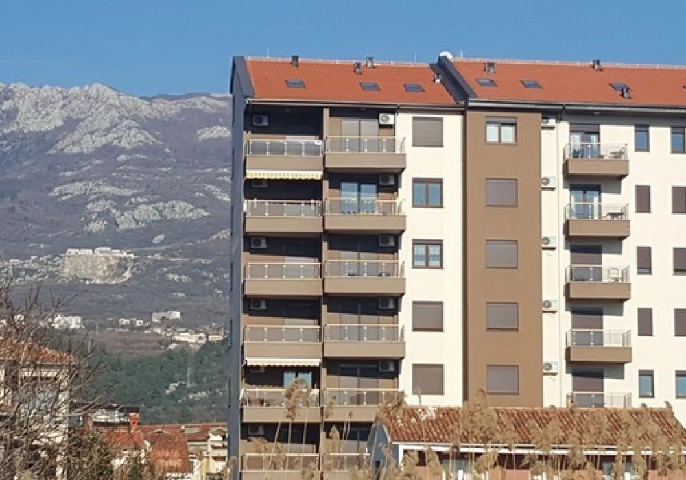 Cetvorosoban-stan-u-centru-Budve-1 Četvorosoban stan 87 m² – Budva — fotografija 2