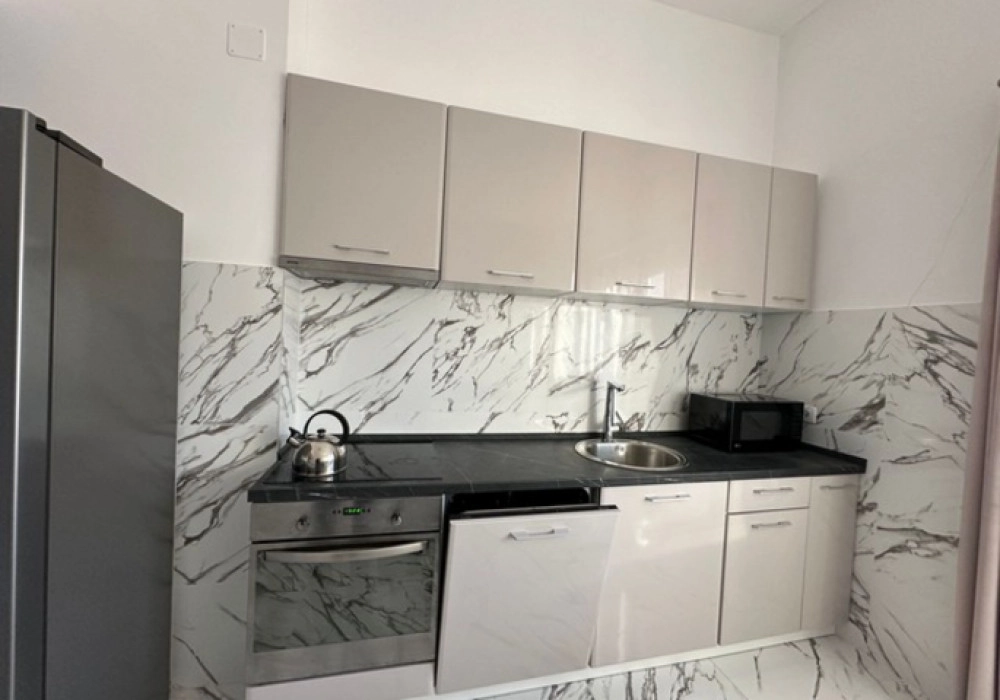 Cetvorosoban-stan-u-centru-Budve-8 Četvorosoban stan 87 m² – Budva — fotografija 9