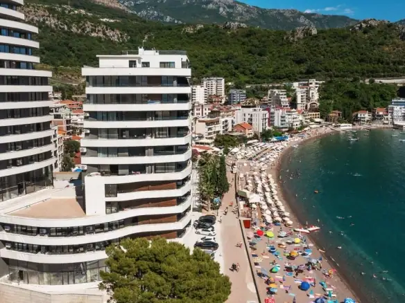 Jednosoban stan uz more u Rafailovićima