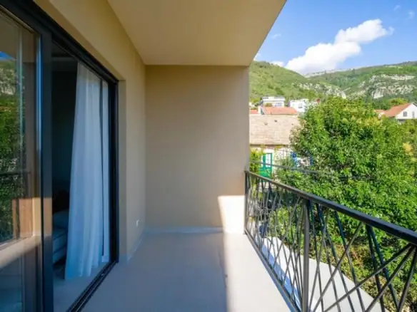 Trosoban stan 81 m² – Mažina, Tivat — fotografija 8