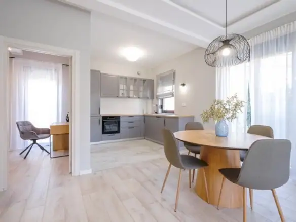 Trosoban stan 81 m² – Mažina, Tivat — fotografija 9