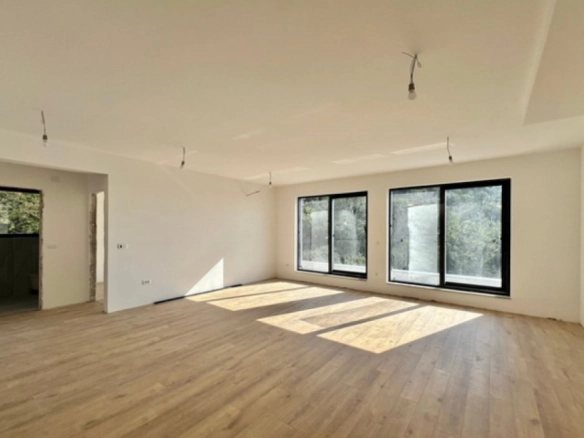 Trosoban stan 106 m² – Kamenovo, Budva — fotografija 2