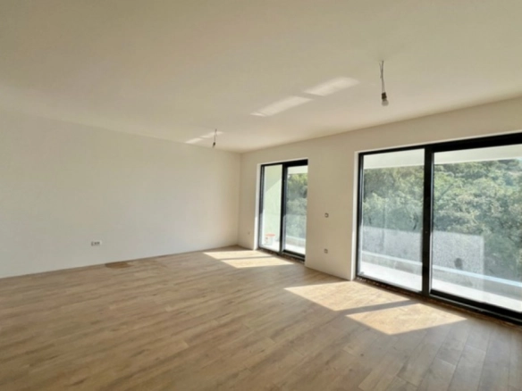 Trosoban stan 106 m² – Kamenovo, Budva — fotografija 7